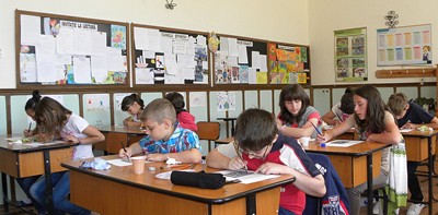 Atelierul de pictura pe sticla, Moroeni -Dambovita-